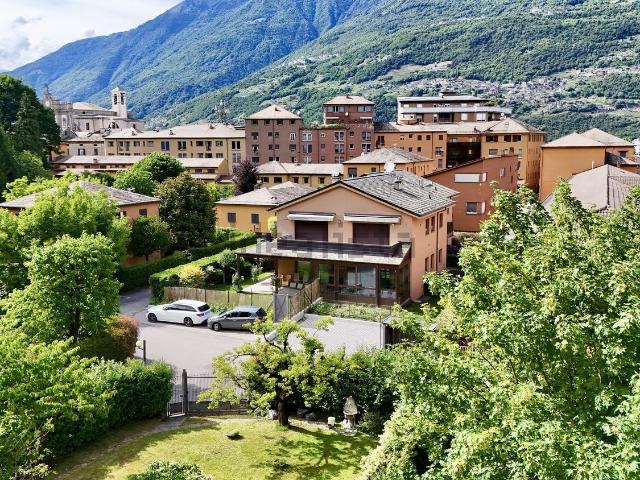 Appartamento in vendita a Morbegno, Lombardia