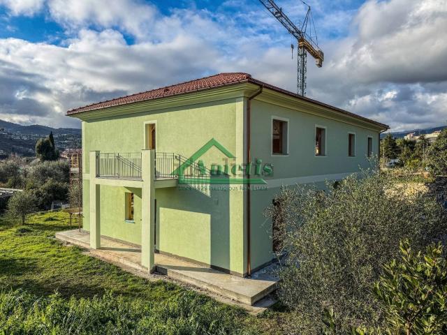 Appartamento in vendita a Imperia, Liguria