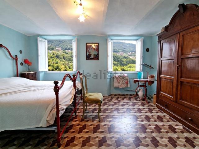 Appartamento in vendita a Bagnola, Lerici