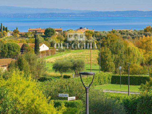 Appartamento in vendita a Padenghe Sul Garda, Lombardia