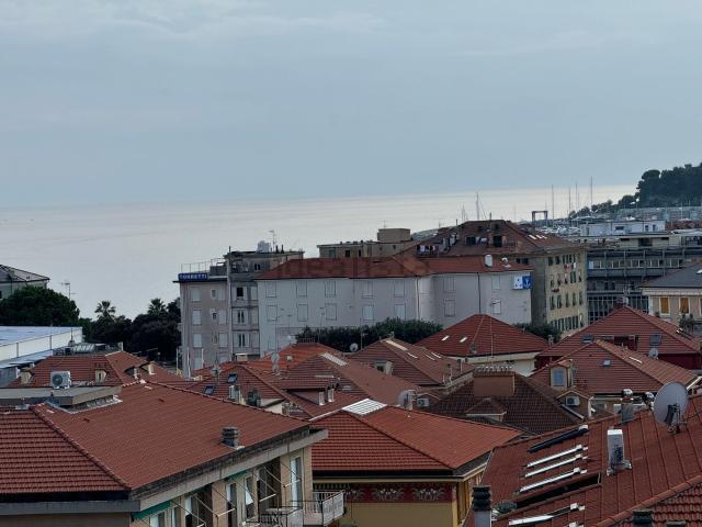 Appartamento in vendita a Parasio, Varazze