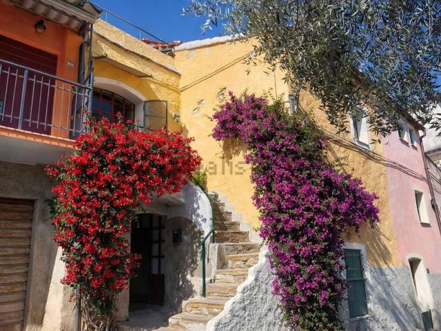 Appartamento in vendita a San Bartolomeo Al Mare, Liguria