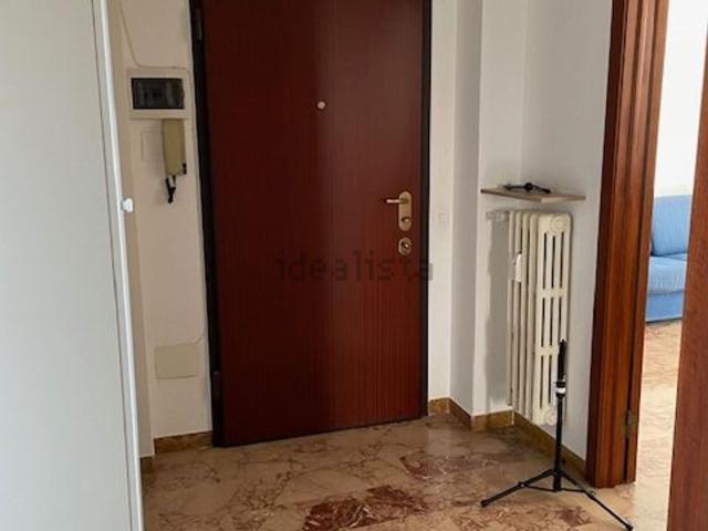 Appartamento in vendita a Pesaro, Pesaro E Urbino