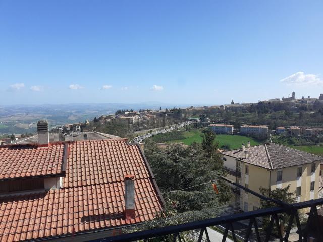 Appartamento in vendita a Marche, Macerata