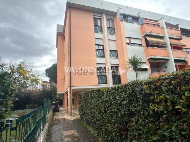 Appartamento in vendita a La Prada, Carrara