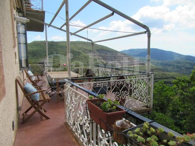Appartamento in vendita a Bivio Di Ravi, Toscana