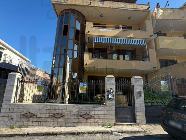 Appartamento in vendita a Ganzirri, Messina