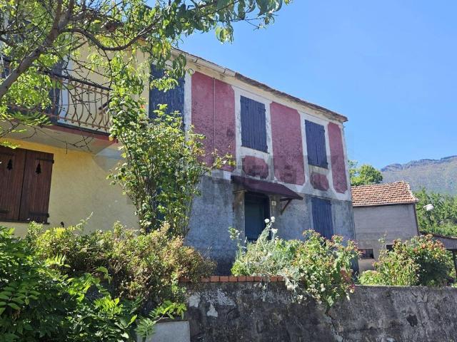Appartamento in vendita a San Colombano Certenoli