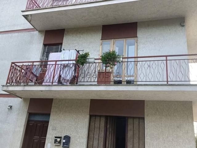Appartamento in vendita a Contrada Chiaravalle, Marche