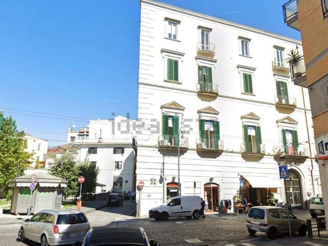 Appartamento in vendita a Portici, Campania