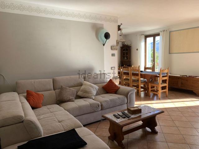 Appartamento in vendita a Plesio, Lombardia