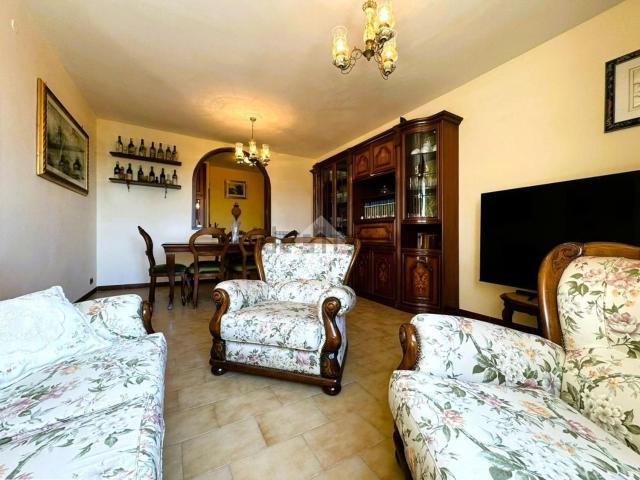 Appartamento in vendita a Quartiere San Valentino, Cisterna Di Latina