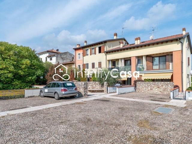 Appartamento in vendita a Presa, Bussolengo