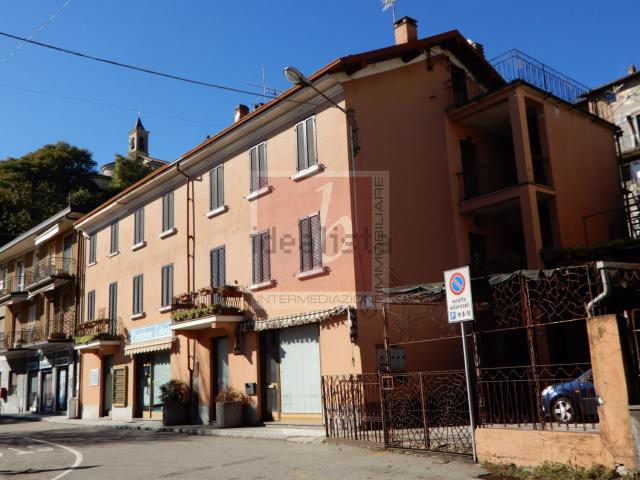 Attico in vendita a Unione dei comuni del Medio Verbano, Caravate