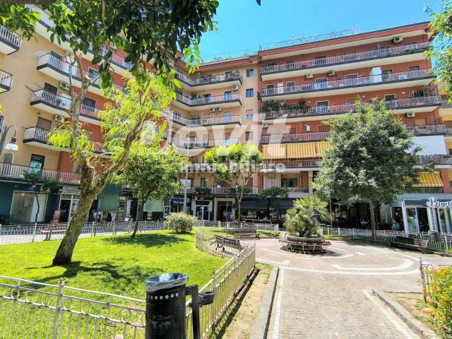 Appartamento in vendita a Portici, Campania