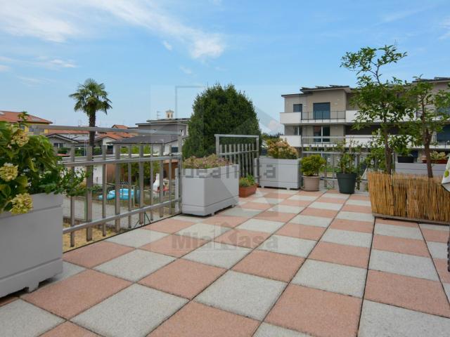 Appartamento in vendita a Uboldo, Varese
