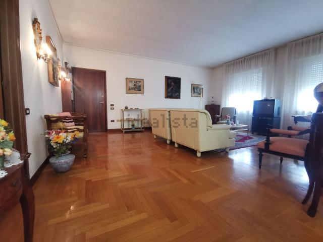Appartamento in vendita a La Chiusa, Casteggio