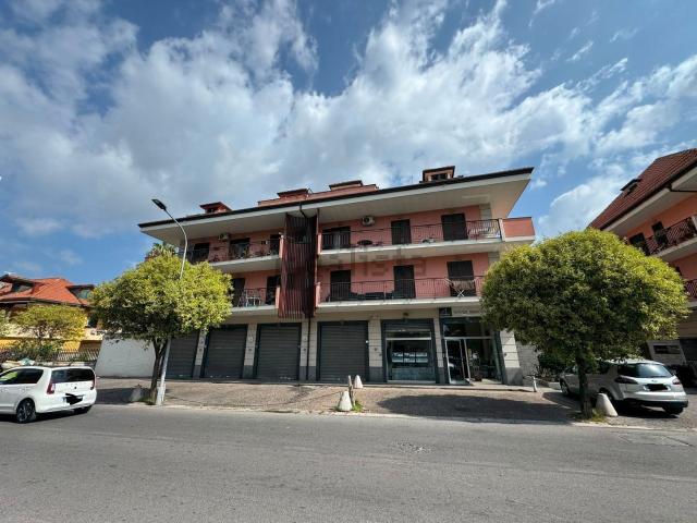 Appartamento in vendita a Giugliano In Campania, Campania