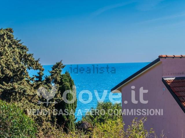 Appartamento in vendita a Cipressa, Liguria