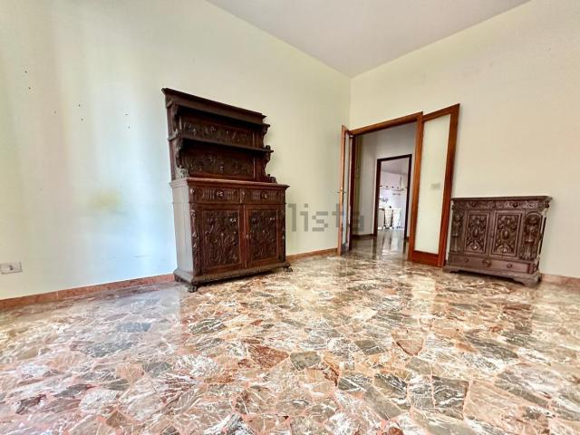Appartamento in vendita a Quartiere 5, Firenze