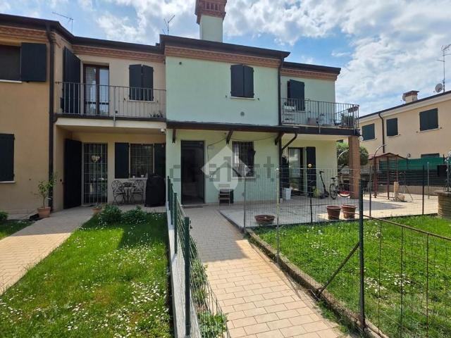 Appartamento in vendita a Bagnolo San Vito, Mantova