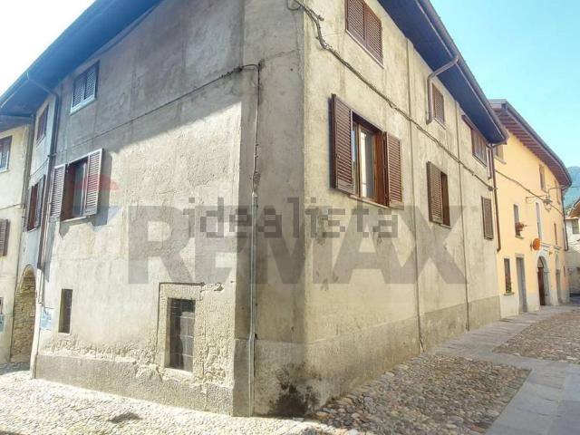 Appartamento in vendita a Poma, Castello Cabiaglio