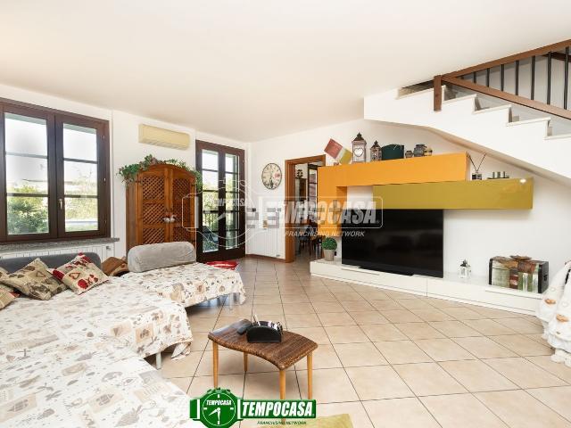 Appartamento in vendita a Cambiago, Lombardia