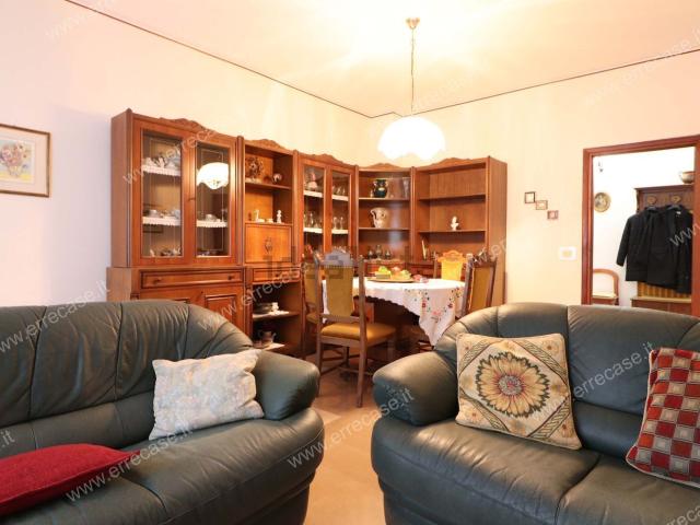 Appartamento in vendita a Boltiere, Lombardia