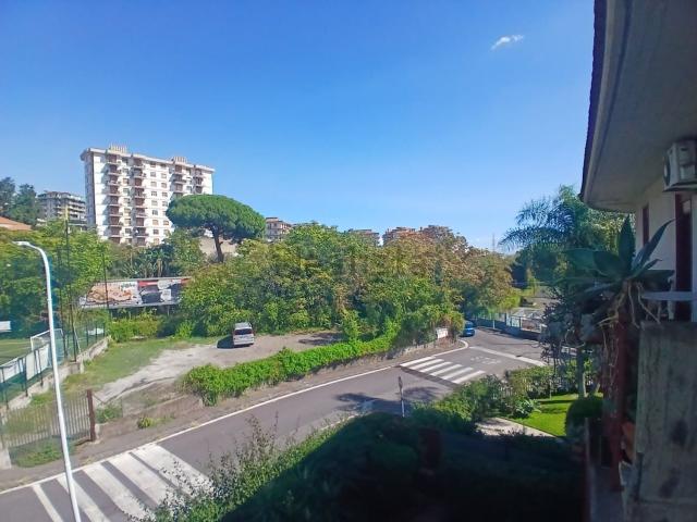 Appartamento in vendita a Canalicchio, Catania
