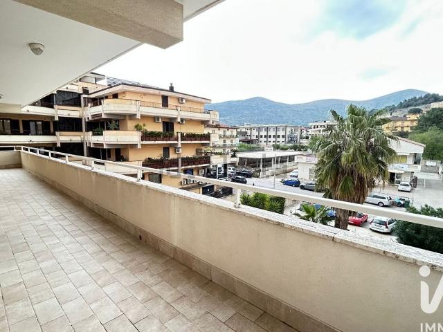 Appartamento in vendita a Caserta, Campania