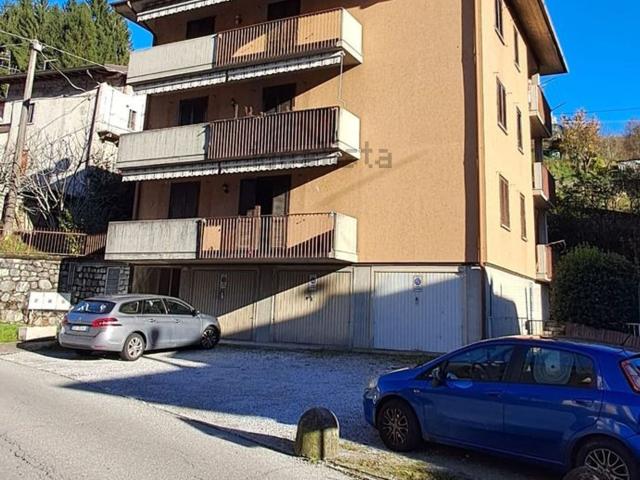 Appartamento in vendita a Comunità Montana della Valle Brembana, San Giovanni Bianco