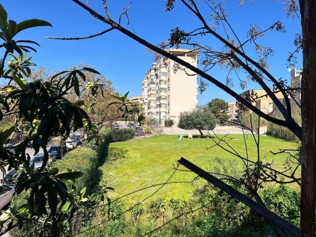 Appartamento in vendita a II Circoscrizione, Palermo