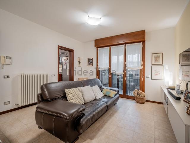 Appartamento in vendita a Re, Reggio Emilia