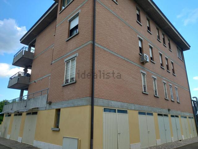 Appartamento in vendita a Re, Reggio Emilia