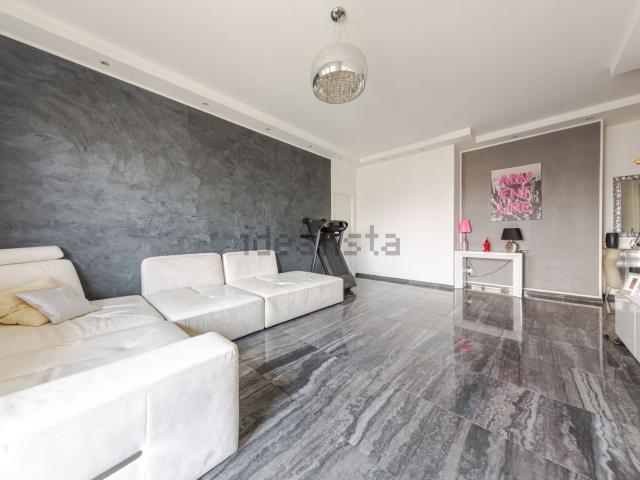 Appartamento in vendita a Lorenteggio, Corsico