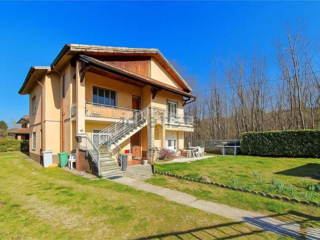 Appartamento in vendita a Campaccino, Angera