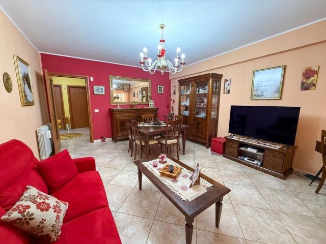 Appartamento in vendita a Santa Margherita, Messina