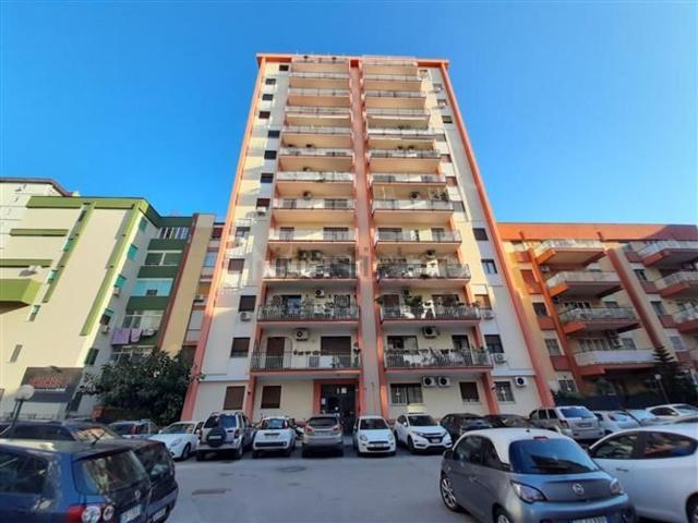 Appartamento in vendita a VI Circoscrizione, Palermo