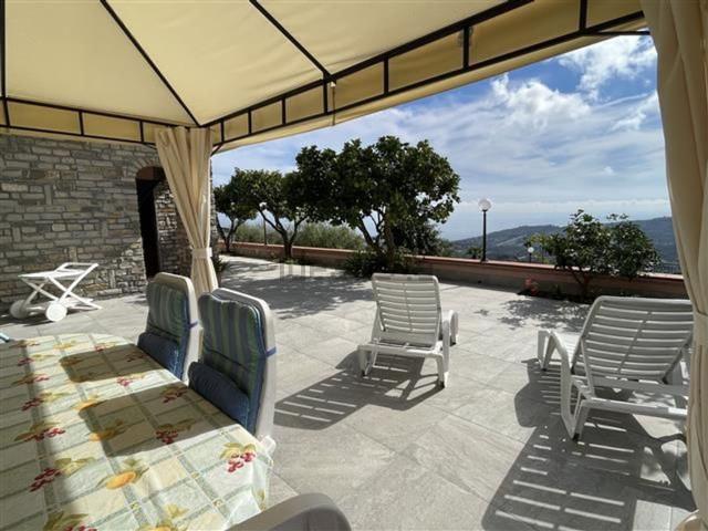 Appartamento in vendita a Imperia, Liguria