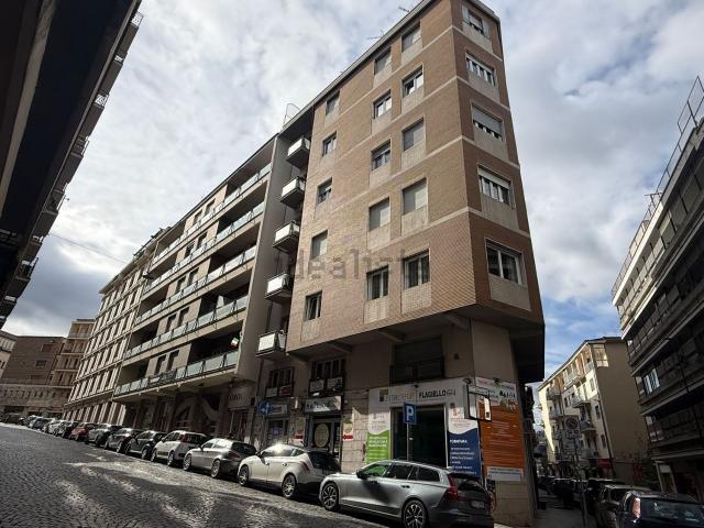 Appartamento in vendita a Benevento, Campania
