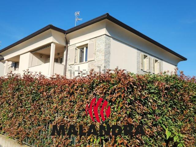 Attico in vendita a San Gaudenzio, Oleggio