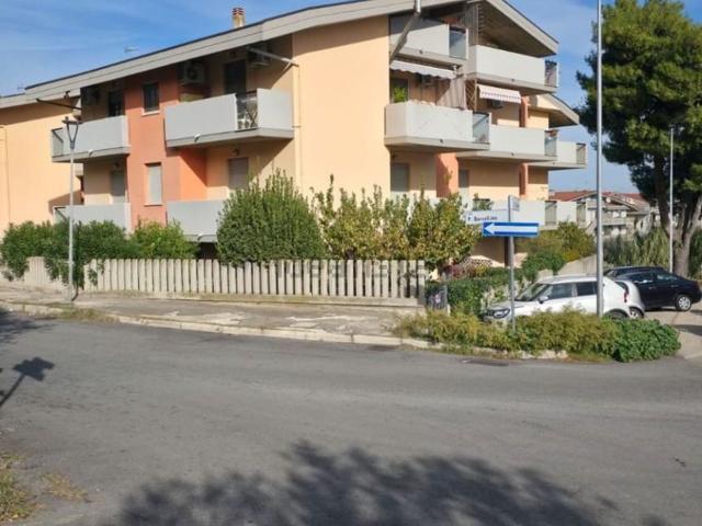 Appartamento in vendita a Cavalieri, Atri