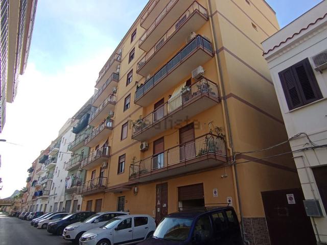 Appartamento in vendita a Ficarazzi, Sicilia