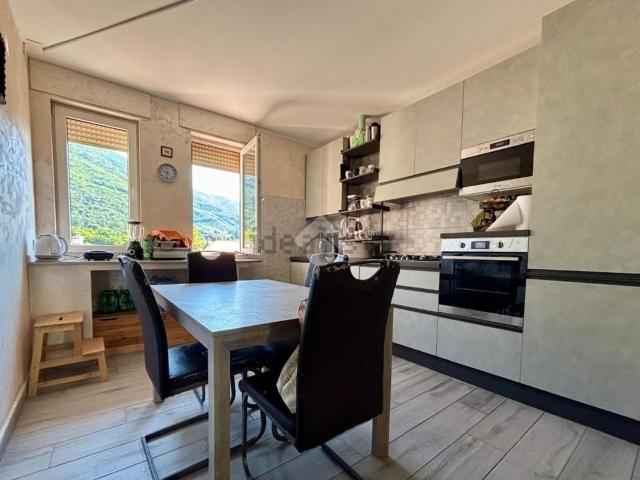 Appartamento in vendita a Valdobbiadene, Veneto