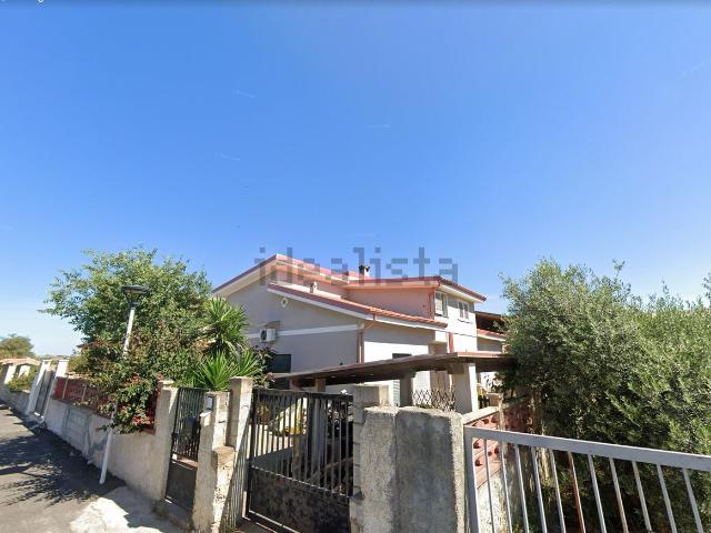Appartamento in vendita a Colonia Bellisai, Carbonia