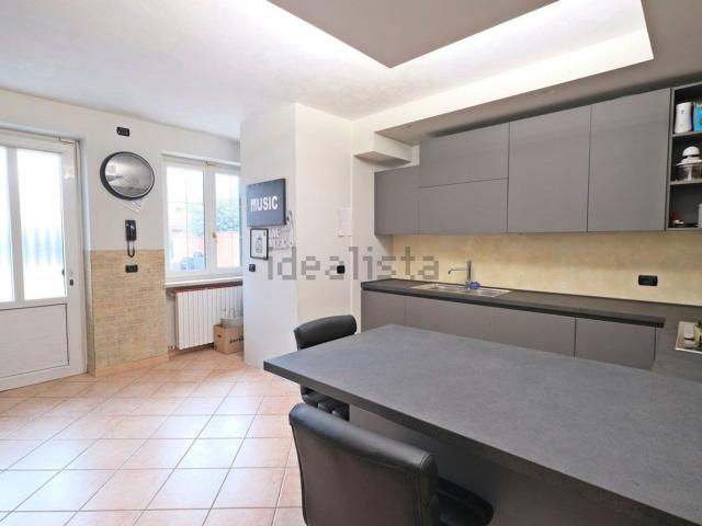 Appartamento in vendita a Villafranca Di Verona, Veneto