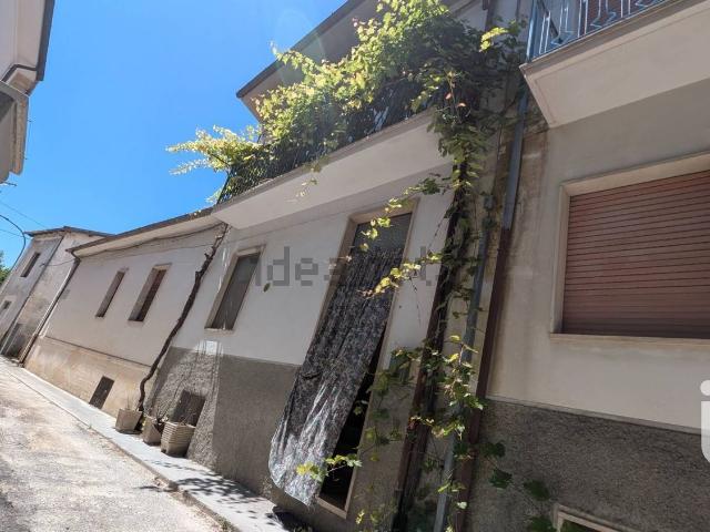 Appartamento in vendita a Castelvecchio Subequo, Abruzzo