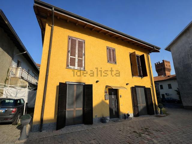 Appartamento in vendita a Lonate Ceppino, Lombardia