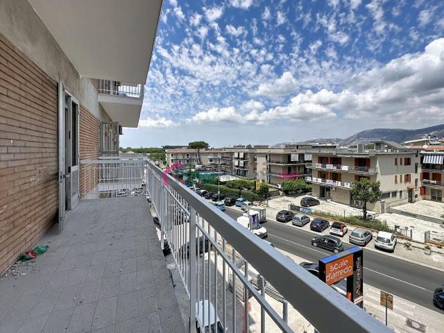 Appartamento in vendita a Nola, Campania