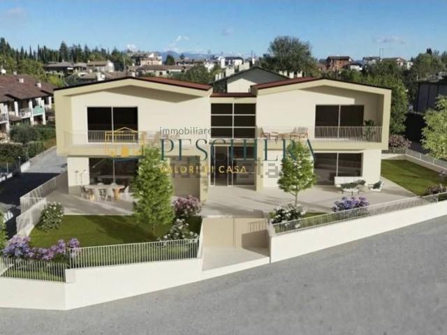 Appartamento in vendita a Peschiera Del Garda, Veneto